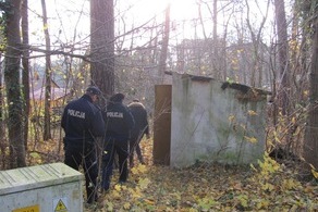 Ilustracja do artykułu: Policjanci i Pracownicy Ośrodka Pomocy w Lubaszu pomagają osobom bezdomnym