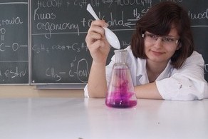 Ilustracja do artykułu: Sylwia Skałecka laureatką Wojewódzkiego Konkursu Chemicznego