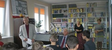 Ilustracja do artykułu: Wspomnienia wierszem pisane w lubaskiej bibliotece...