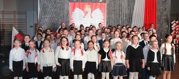 Ilustracja do artykułu: Kochamy Cię, Polsko!  100-lecie Odzyskania Niepodległości w Lubaszu