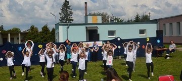 Ilustracja do artykułu: Festyn szkolno-przedszkolny z okazji „Święta Rodziny”, 