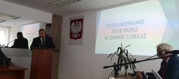 Ilustracja do artykułu: Sesja absolutoryjna