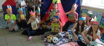 Ilustracja do artykułu: Akcja czytelnicza w Kruczu   