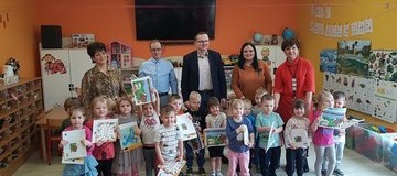 Ilustracja do artykułu: Projekt pn. „Wiosenna Kuźnia małego Europejczyka”
