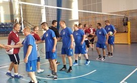 Siatkowka_w_lakierkach_2