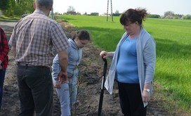 sadzenie_drzew_Pod_Lipami_021