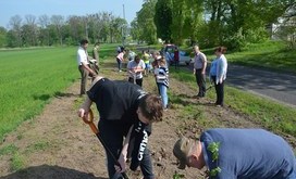 sadzenie_drzew_Pod_Lipami_016