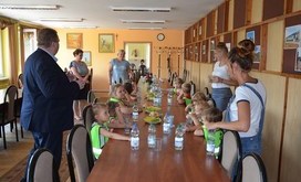 Przedszkolaki_w_urzedzie_13