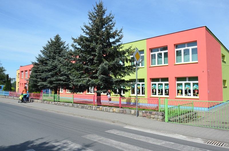 Budynek Szkoły Podstawowej w Lubaszu