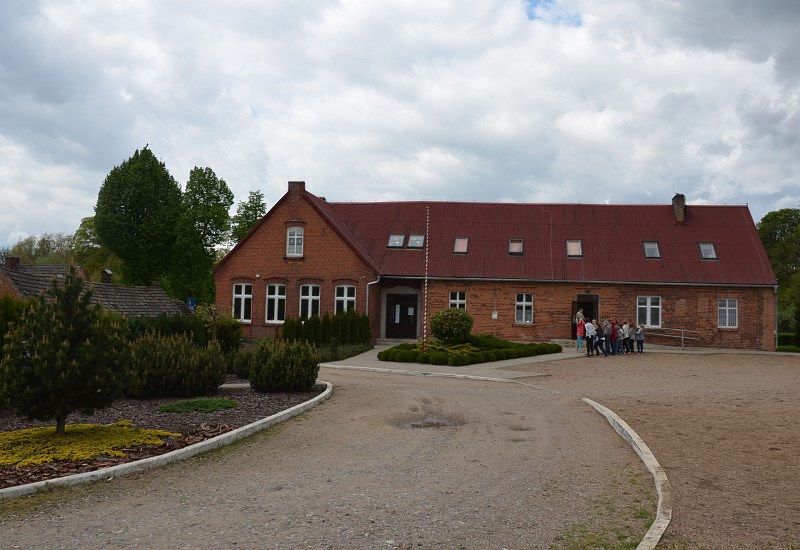 Budynek Szkoły Podstawowej w Kruczu